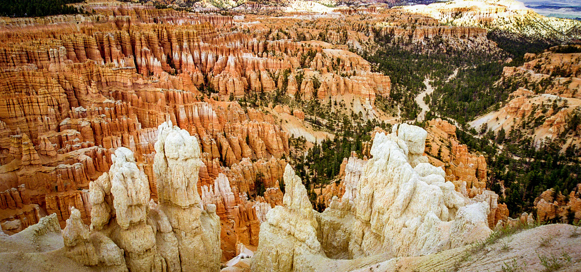 Red Rock Canyon, <br/>Bryce Canyon, Highway 12